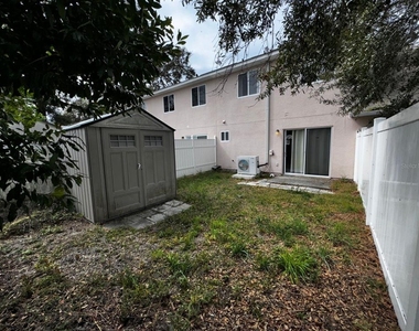 6741 Magnolia Pointe Circle - Photo Thumbnail 10