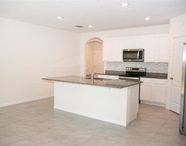 3383 Hammond Point - Photo Thumbnail 2