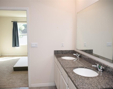 3383 Hammond Point - Photo Thumbnail 11