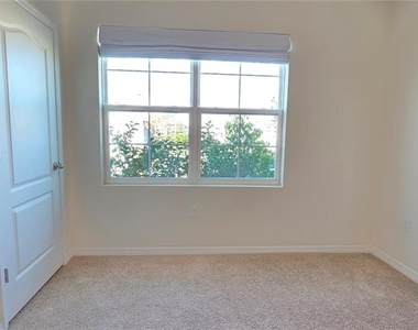 3383 Hammond Point - Photo Thumbnail 17