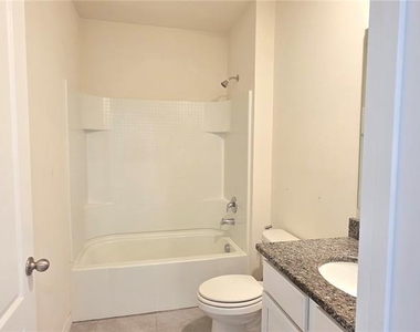 3383 Hammond Point - Photo Thumbnail 18