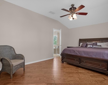 2284 Pickford Circle - Photo Thumbnail 13