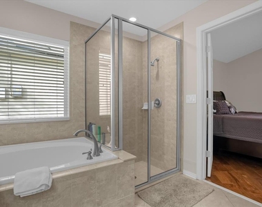 2284 Pickford Circle - Photo Thumbnail 28