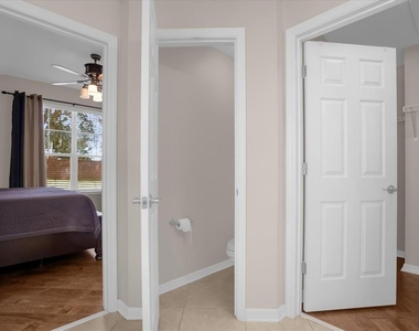 2284 Pickford Circle - Photo Thumbnail 26