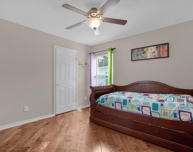 2284 Pickford Circle - Photo Thumbnail 17