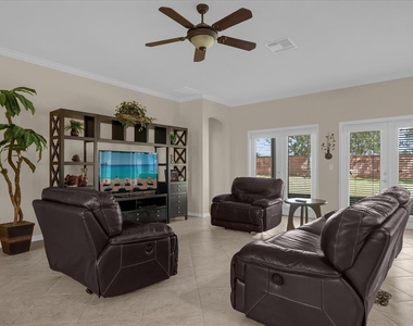 2284 Pickford Circle - Photo Thumbnail 11