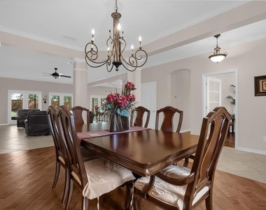 2284 Pickford Circle - Photo Thumbnail 9