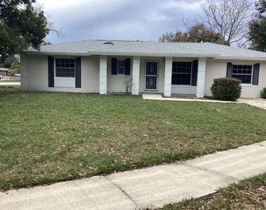 142 Bayberry Court - Photo Thumbnail 2