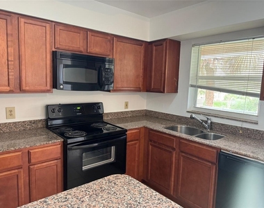 5436 E Michigan Street - Photo Thumbnail 6