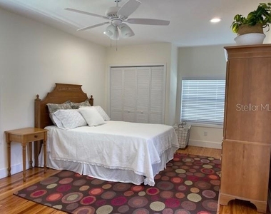 1355 Lakeshore Drive - Photo Thumbnail 7