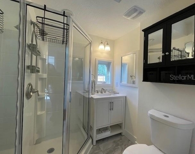 1355 Lakeshore Drive - Photo Thumbnail 13
