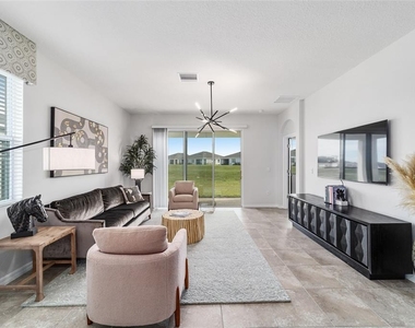 5358 Nw 48th Place - Photo Thumbnail 4