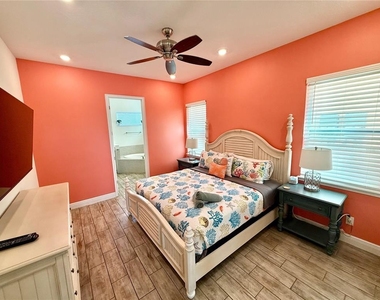 8014 Knee Deep Road - Photo Thumbnail 4
