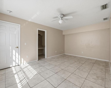 2918 Fan Palm Drive - Photo Thumbnail 7