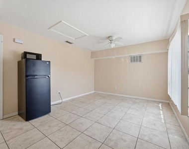 2918 Fan Palm Drive - Photo Thumbnail 3