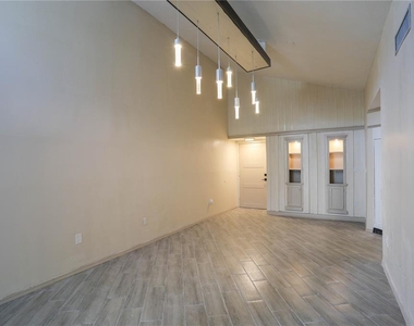 3655 Atrium Drive - Photo Thumbnail 3