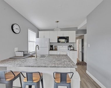 2305 Novus Street - Photo Thumbnail 16