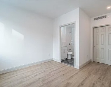 88-56 162nd Street - Photo Thumbnail 10