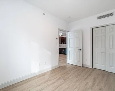 88-56 162nd Street - Photo Thumbnail 7