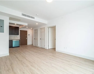 88-56 162nd Street - Photo Thumbnail 3