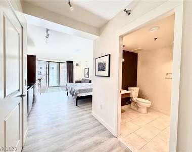 29 Montelago Boulevard - Photo Thumbnail 7