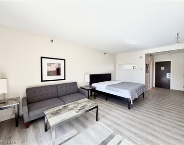 29 Montelago Boulevard - Photo Thumbnail 9