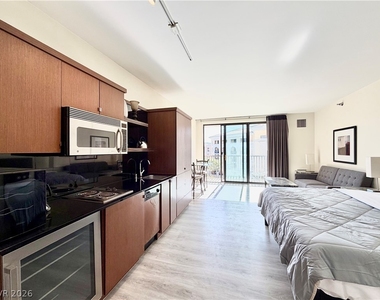 29 Montelago Boulevard - Photo Thumbnail 13