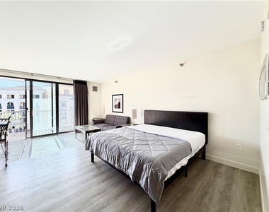 29 Montelago Boulevard - Photo Thumbnail 8