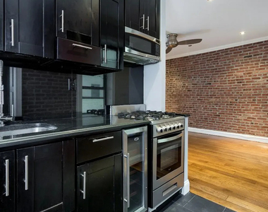 330 East 100th - Photo Thumbnail 1