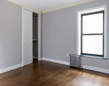 330 East 100th - Photo Thumbnail 3