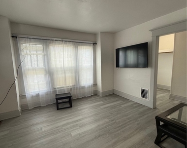 61 Baxter Street - Photo Thumbnail 8