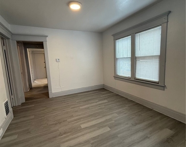 61 Baxter Street - Photo Thumbnail 9