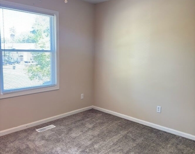 129 Inlet Reach Circle - Photo Thumbnail 15