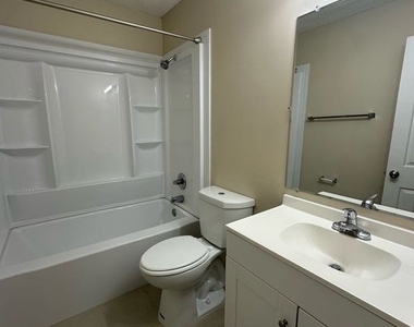 129 Inlet Reach Circle - Photo Thumbnail 11