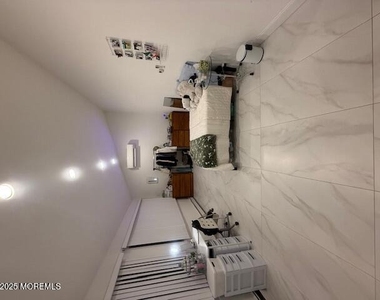 664 Hoey Avenue - Photo Thumbnail 7