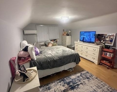 664 Hoey Avenue - Photo Thumbnail 2