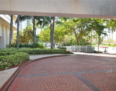 19355 Turnberry Way - Photo Thumbnail 35