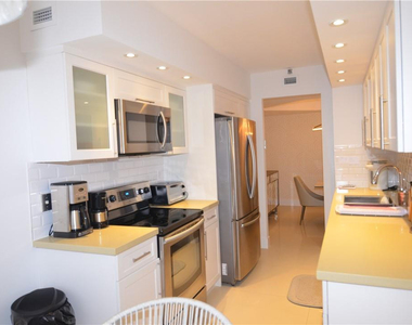 19355 Turnberry Way - Photo Thumbnail 6