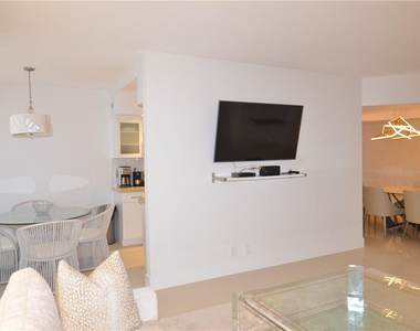 19355 Turnberry Way - Photo Thumbnail 4