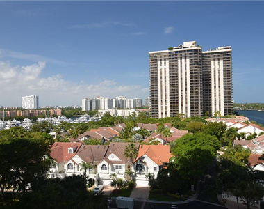 19355 Turnberry Way - Photo Thumbnail 26