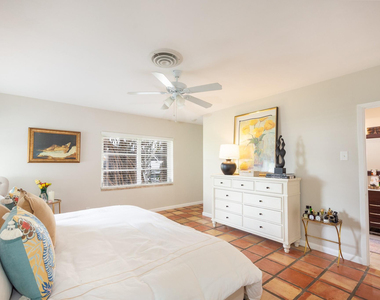 2337 Sw 27th Avenue - Photo Thumbnail 10