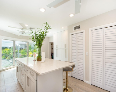 2337 Sw 27th Avenue - Photo Thumbnail 9