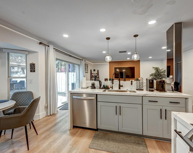9581 Nw 9th Court - Photo Thumbnail 7