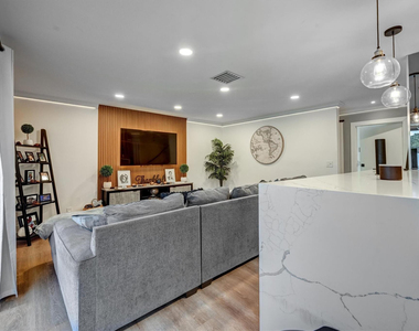 9581 Nw 9th Court - Photo Thumbnail 11