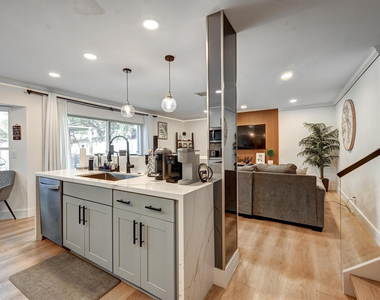 9581 Nw 9th Court - Photo Thumbnail 8