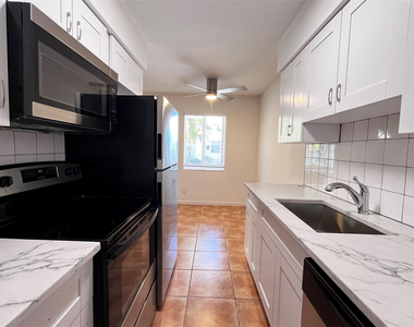 1440 Miami Road - Photo Thumbnail 6