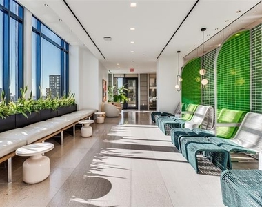 3003 Maple Avenue - Photo Thumbnail 20
