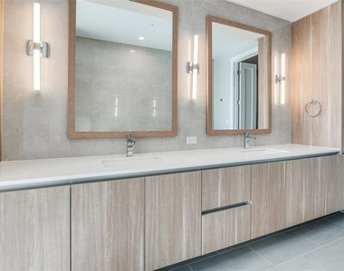 3003 Maple Avenue - Photo Thumbnail 10