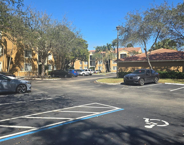 7970 N Nob Hill Road - Photo Thumbnail 19