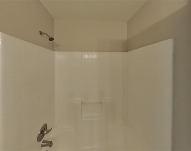 8401 Manchester Drive - Photo Thumbnail 15